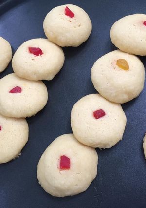 A picture of Butter cookies.