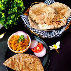A picture of Multi Grain and FlaxSeed Roti.