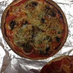 Una foto de Pizzas con base de tortita de fajita integral!!