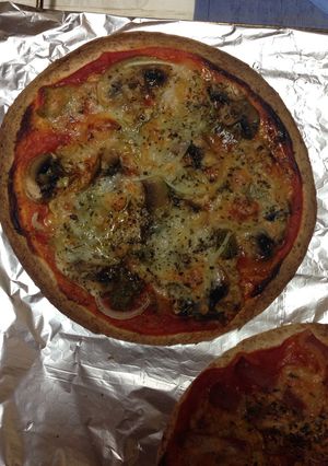 Una foto de Pizzas con base de tortita de fajita integral!!