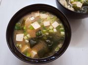 Gambar sop tahu dashi