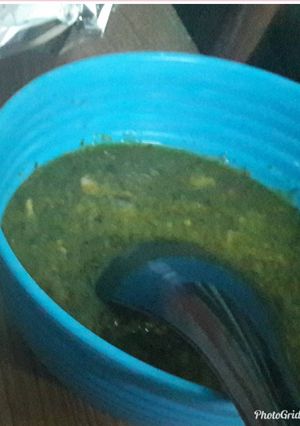 A picture of Bazar jaise green chutney.
