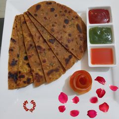 Dahi Ke Parathe A picture of Dahi Ke Parathe.