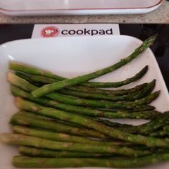 A Quick Garlic Buttered Asparagus side dish. 😁 A picture of A Quick Garlic Buttered Asparagus side dish. 😁.