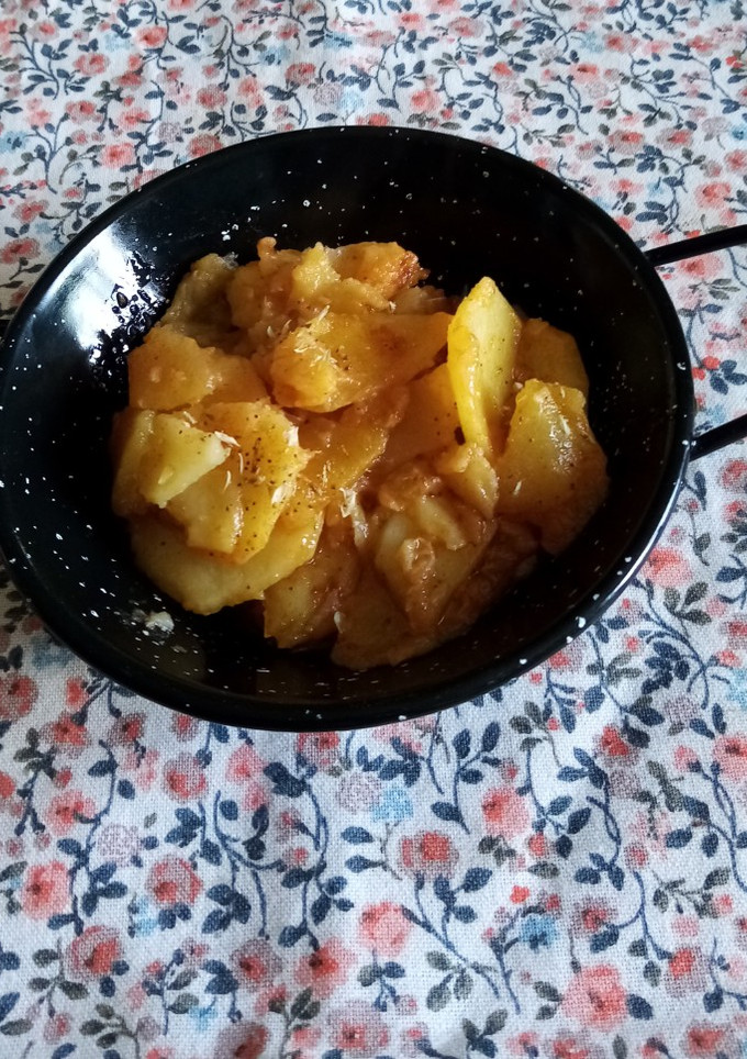 Una foto de Patatas al ajillo pastor en sartén