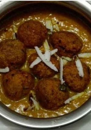 A picture of Coconut Kofta Curry.