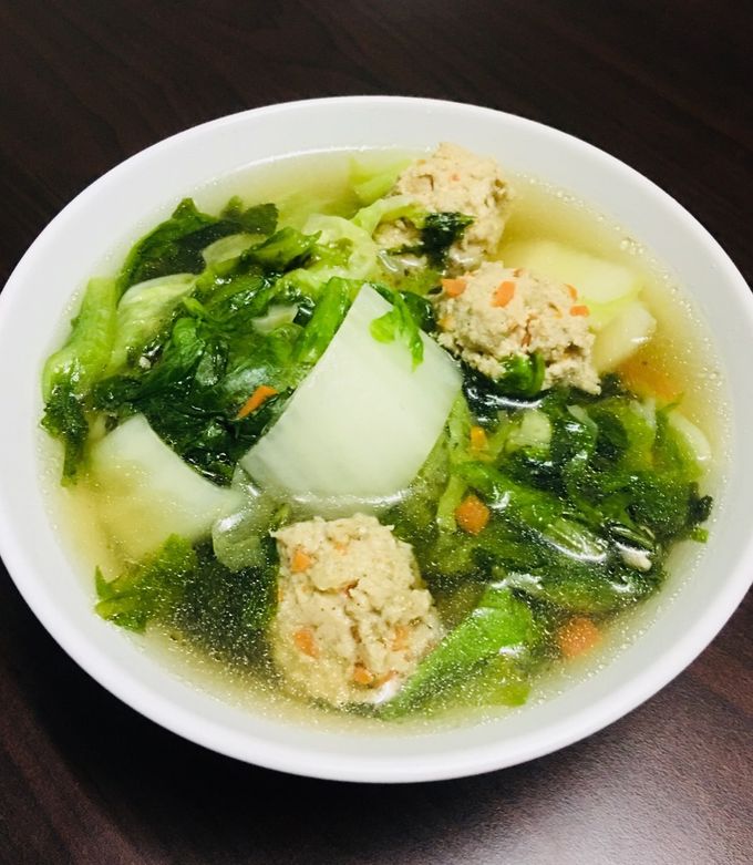 รูปของ เเกงจืดผักสลัด#เย็นนี้ผอมเเน่