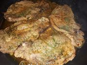 Una foto de chuletas de cerdo
