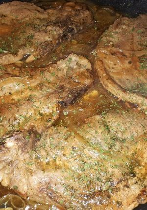 Una foto de Chuletas de cerdo guisadas