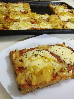 Una foto de Pizza de garbanzos