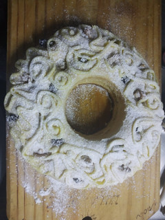 Una foto de Rosca de pascua sabor naranja