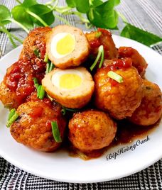 chả cá trứng cút sốt cà