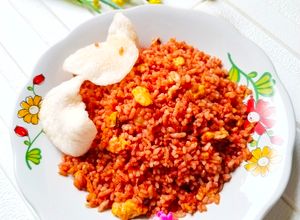 Foto resep Nasi Goreng Merah Pakai Angkak