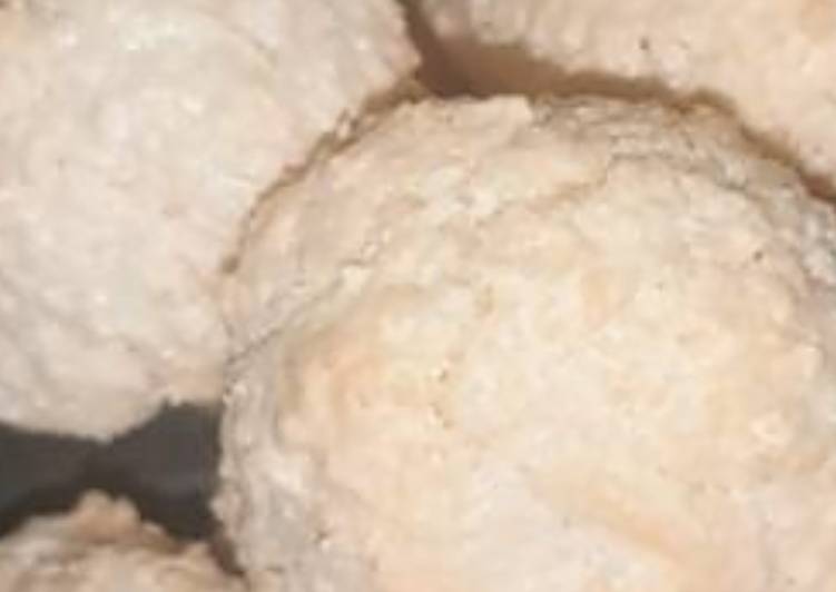 Coconut macaroons Coconut macaroons