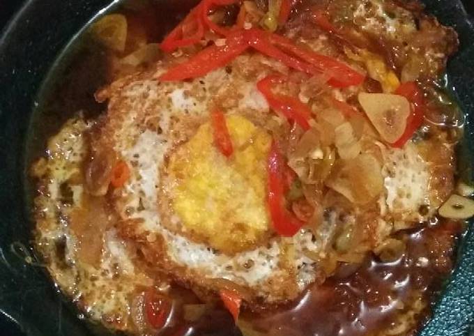 Resep Telur Mata Sapi Masak Kecap Pedas Oleh Hartanto Cookpad