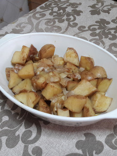 Una foto de "Patatas picantes de Otik" veganas 🥔
