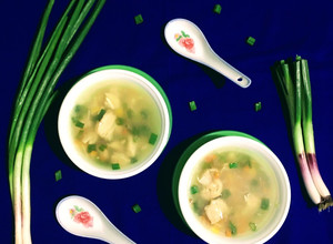 A picture of Chicken Clear Soup.