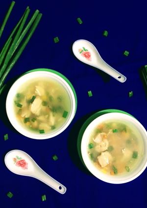 A picture of Chicken Clear Soup.