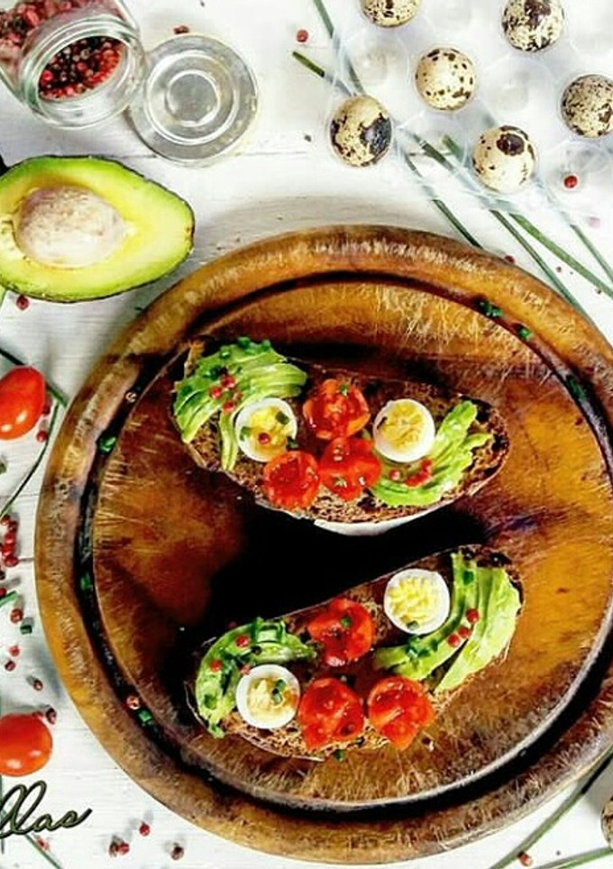 Una foto de Tostas de aguacate