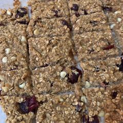 A picture of Cranberry, white chocolate and Banana oat bites.
