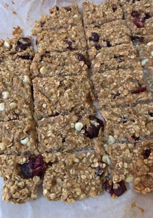 A picture of Cranberry, white chocolate and Banana oat bites.