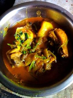 চিকেনের ঝোল (chickener jhol recipe in bengali) রেসিপির প্রধান ছবি