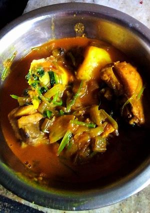 চিকেনের ঝোল (chickener jhol recipe in bengali) রেসিপির প্রধান ছবি