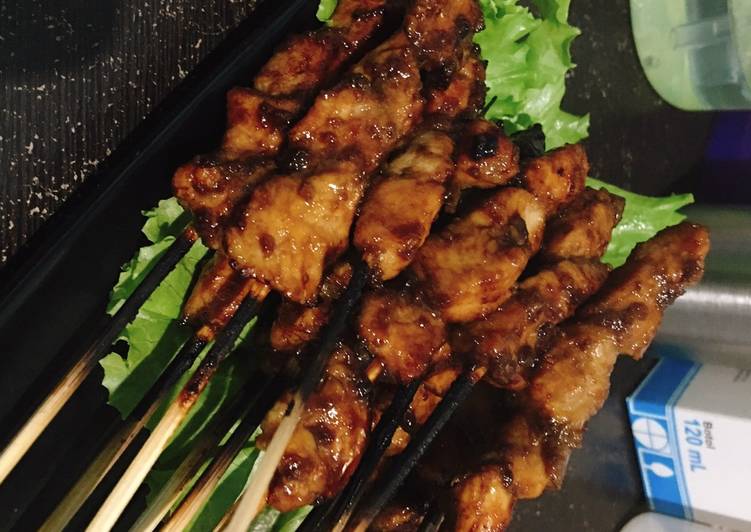 Sate ayam manis