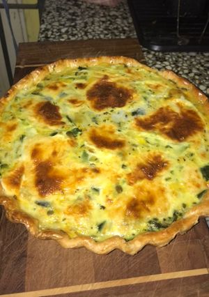 Una foto de Tarta de zapallito verde y queso