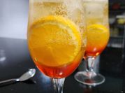 Una foto de tragos con aperol