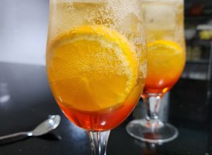 Una foto de Aperol tropical🍹