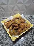 Frituras con puerro, morrón, lechuga y zanahoria