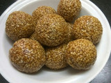 तिल गुड़ के लड्डू (Til Gud Ladoo)
