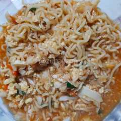 Indomie Nyemek রেসিপির প্রধান ছবি