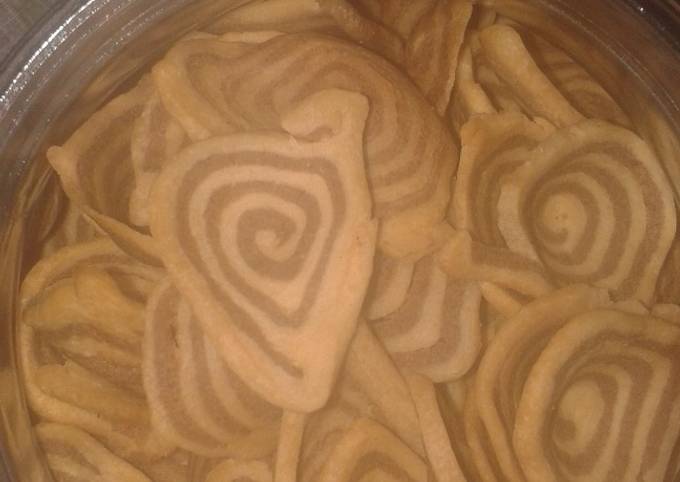 Bagaimana Menyiapkan Kuping gajah, Bikin Ngiler