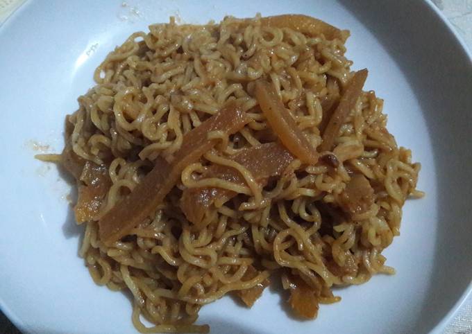 Langkah Mudah untuk Membuat Mie goreng soto kikil sapi yang Lezat