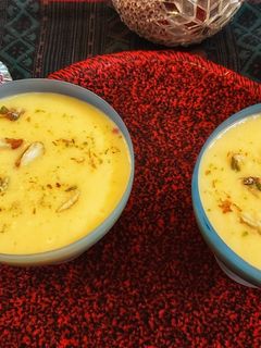 मैंगो लस्सी (Mango Lassi recipe in Hindi) रेसिपी मुख्य फोटो