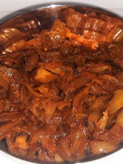 कांद्याची चटणी (kandyachi chutney recipe in marathi) रेसिपी चे मुख्य फोटो 