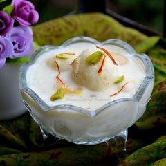 A picture of Malai Rasgulla #Rc.