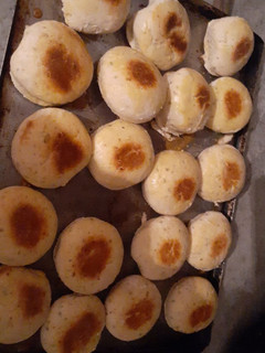 Una foto de Scones de queso y orégano