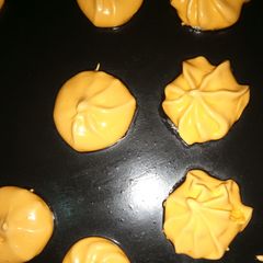 A picture of Meringue.