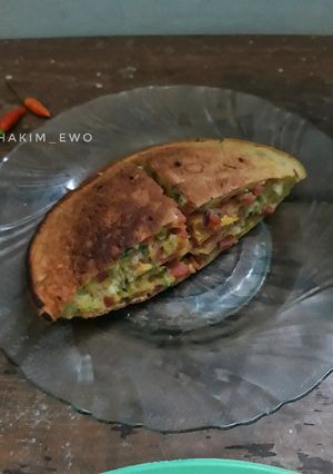 Foto resep Martabak Telur Ala Ewo - Dishes Anak Kosan 31/3/18 Part 4