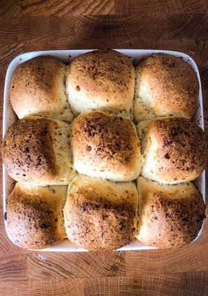 Una foto de BOLLOS BRIOCHE DE AJO🧄