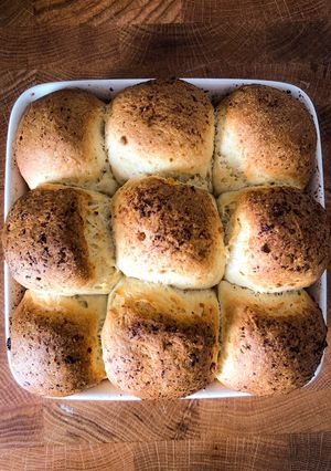 Una foto de BOLLOS BRIOCHE DE AJO🧄