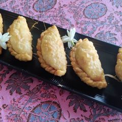 A picture of Gujiya.