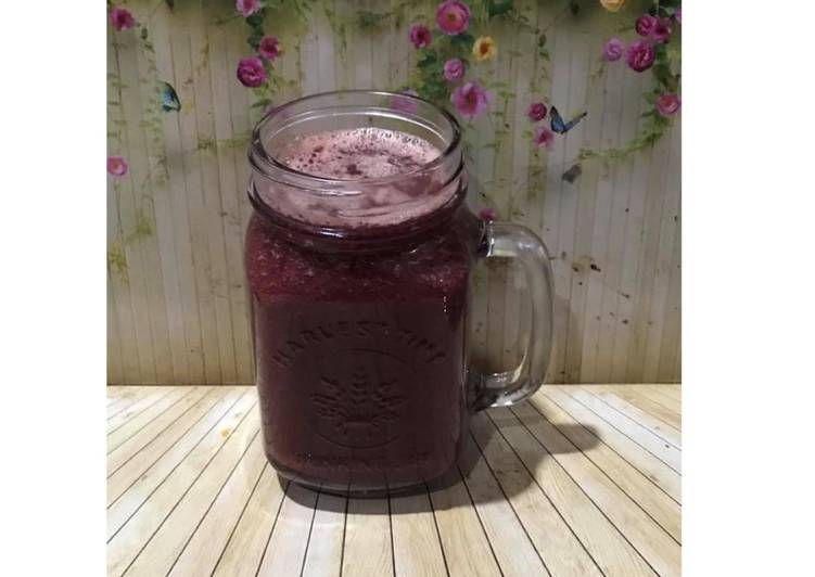 Bagaimana Menyiapkan Diet Juice Kiwi Papaya Cherry Strawberry Beetroot Collard yang Lezat