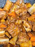 ซี่โครงหมูตุ๋นสับปะรด