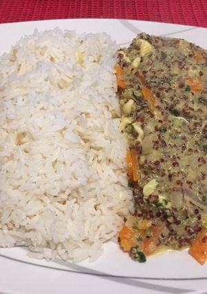Una foto de Quinoa bicolor guisada