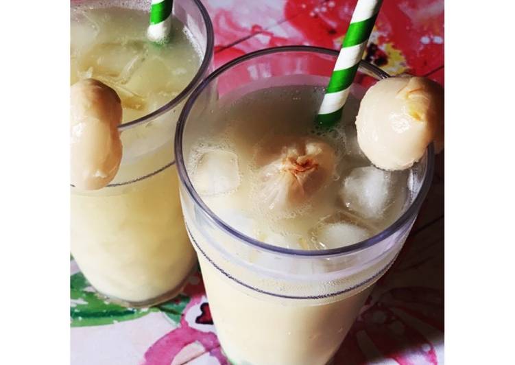 Cara Gampang  Es Leci Yakult De’coco yang Bisa Manjain Lidah