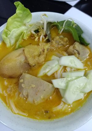 Hình của món Nấu cà ri gà thật đơn giản.